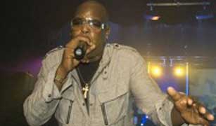 El Micha on 2011 European tour! On Cubamusic.com all of his hits in one album: “Micha Primera Etapa”