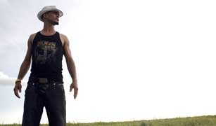 Candyman de Cuba. At Cubamusic all his Hits and the new 2012 Album 'Candyman Sin Fronteras'. Is back the great Pioneer !!