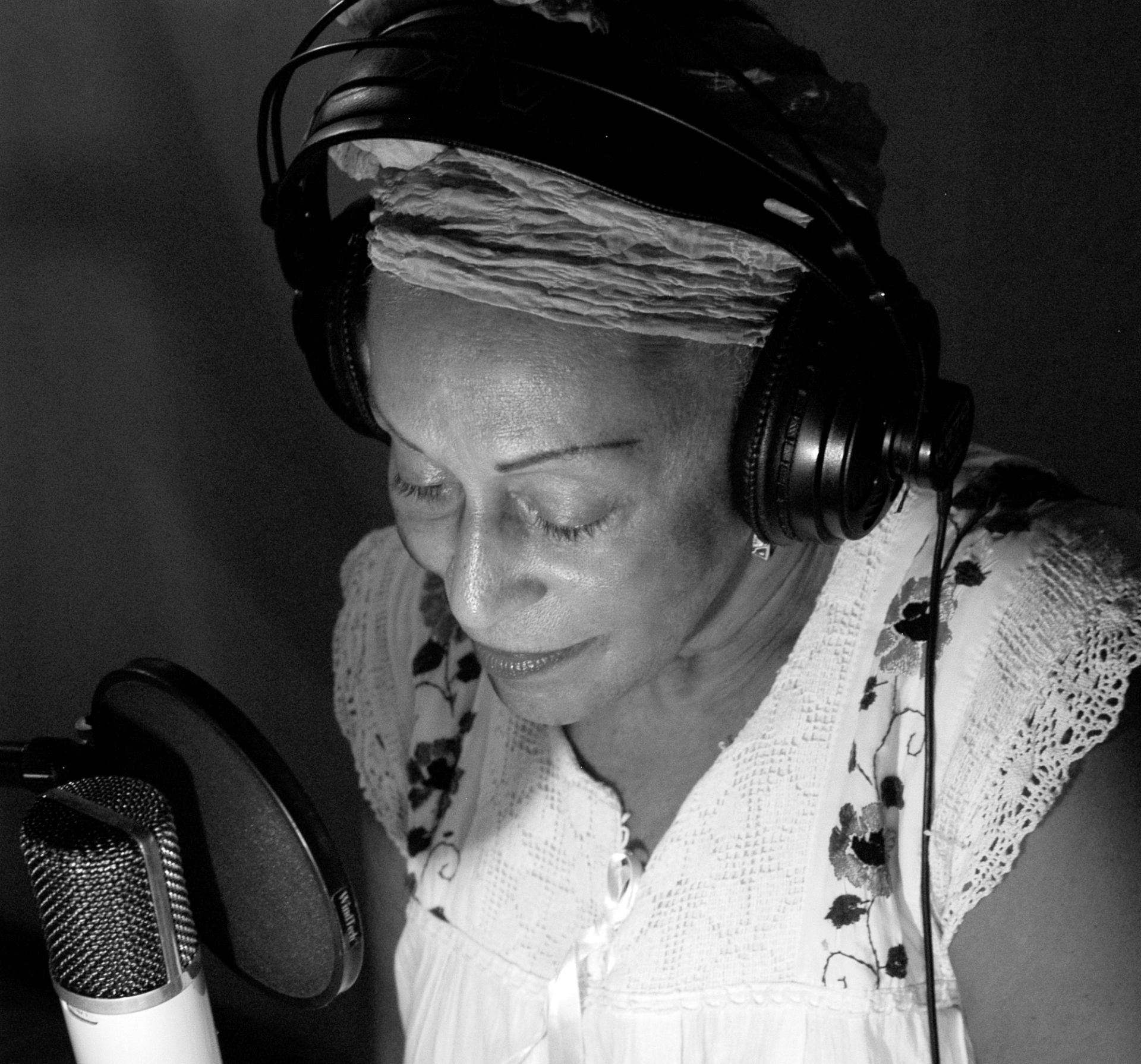 Omara Portuondo_Photo_7.jpg